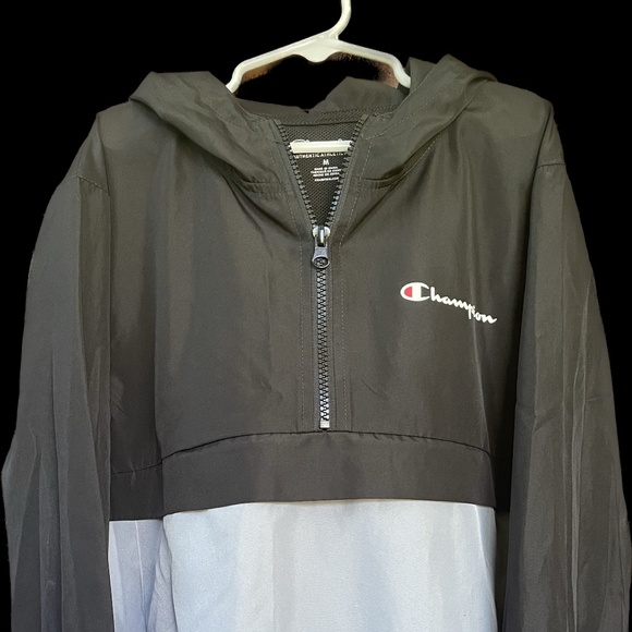 Champions children’s lightweight windbreaker jacket zip-up - Picture 1 of 2